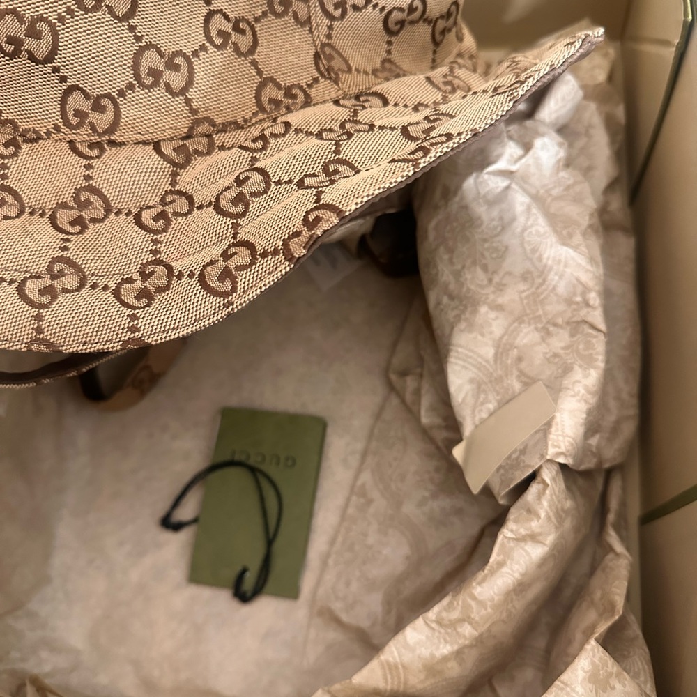 Gucci Tan and Brown Monogram Shoulder Bag - Picture 7 of 11